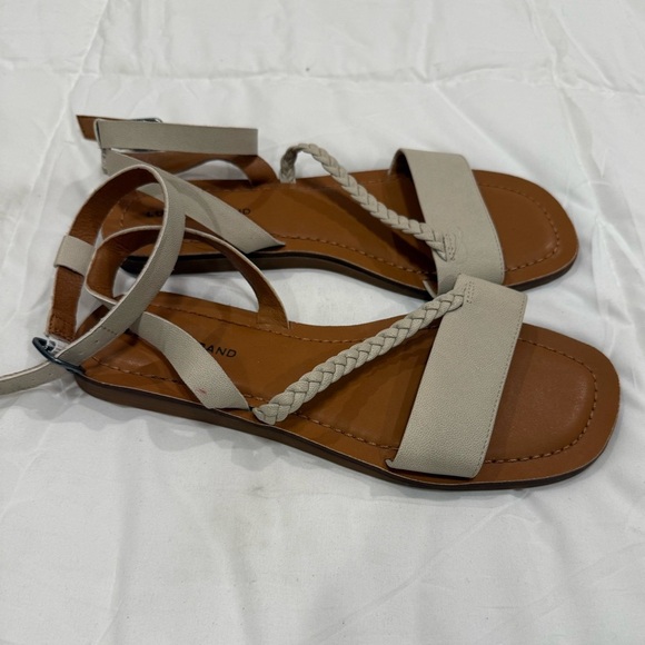 Lucky Brand Women's Asymmetric-Strap Flat Sandals Size 7.5 - Picture 1 of 5